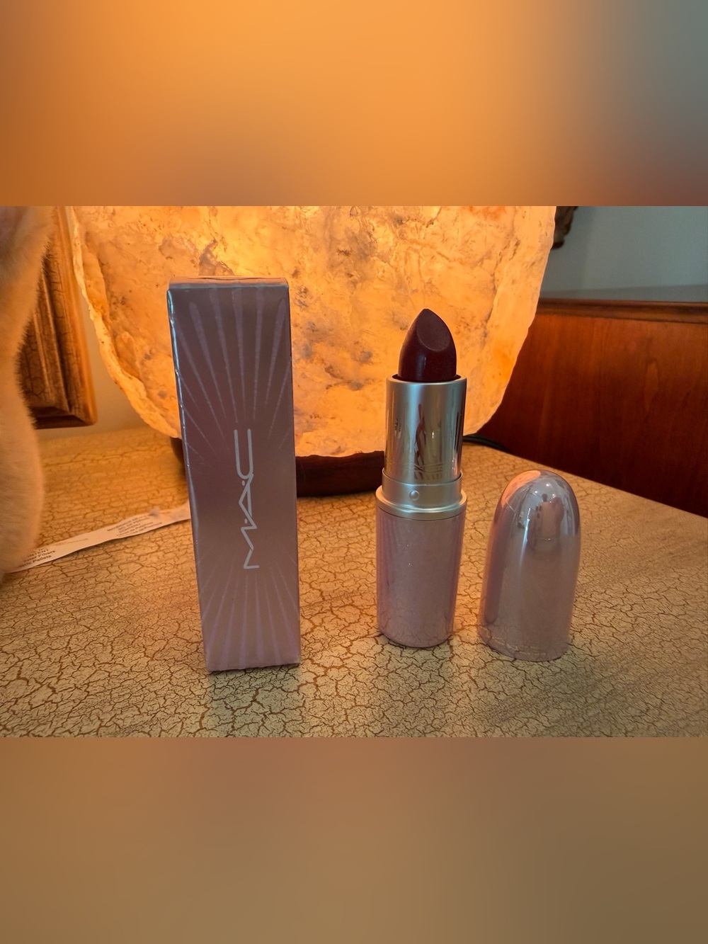 MAC LUSTRE LIPSTICK SNOWFILTER (A20) -
BNIB - FROSTED FIREWORK COLLECTION